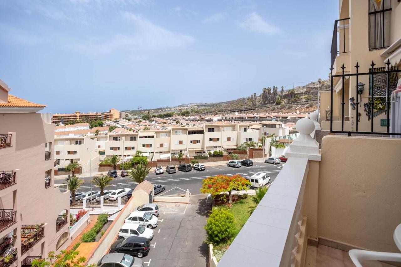 Castle Harbour Phoebe'S Flat Los Cristianos By Lovetenerife Екстер'єр фото
