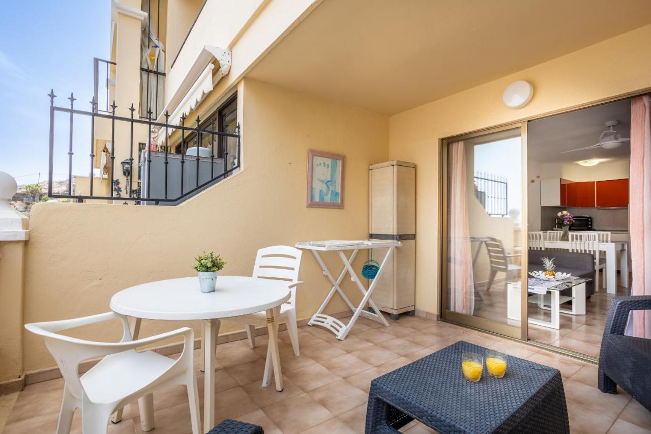 Castle Harbour Phoebe'S Flat Los Cristianos By Lovetenerife Екстер'єр фото