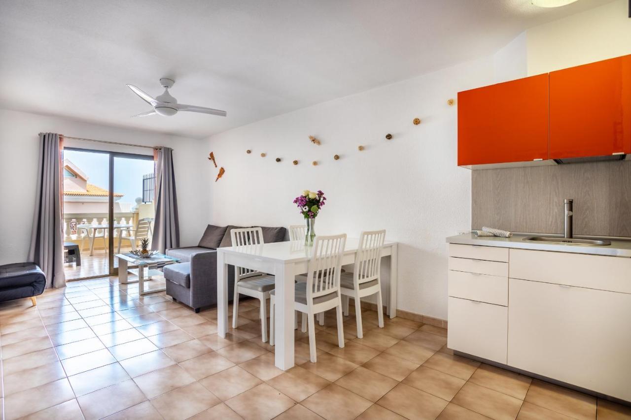 Castle Harbour Phoebe'S Flat Los Cristianos By Lovetenerife Екстер'єр фото